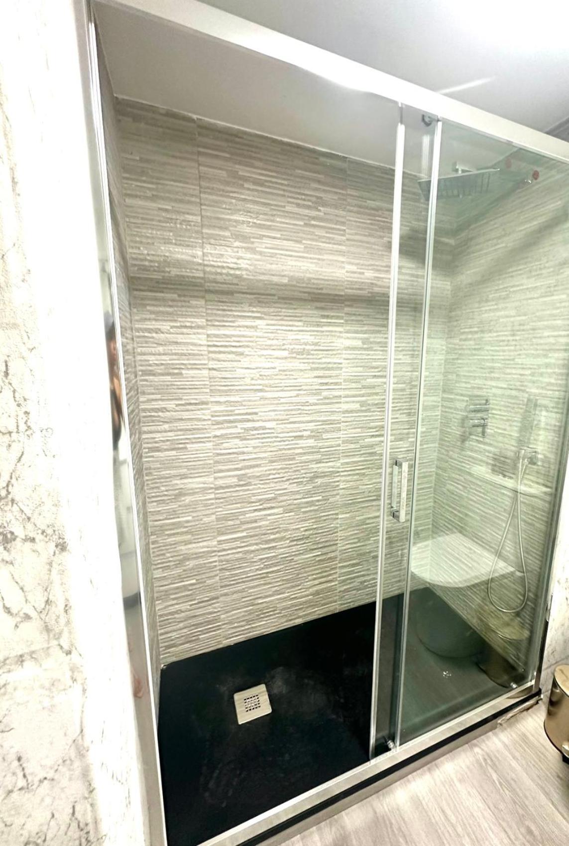 En Malaga, Playa Misericordia Appartement *